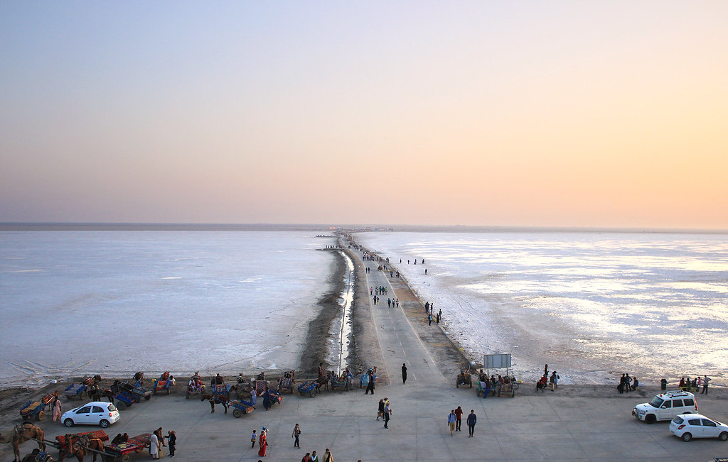 Kutch Travel Guide, How to reach kutch, Rann Utsav