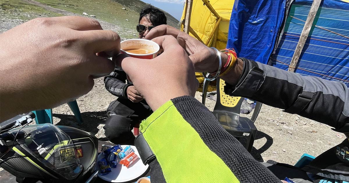 Kahwa Tea at Sinthan Top