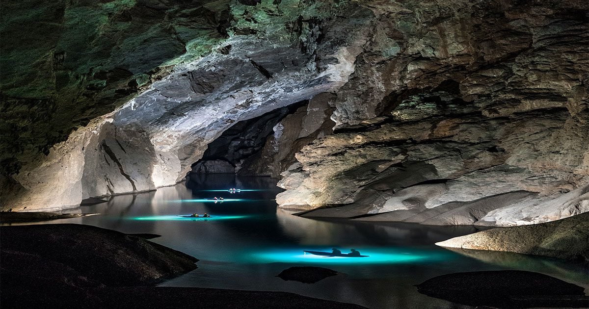 view inside largest cave of the world