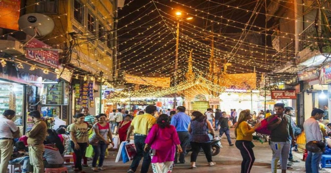 Sarafa Bazaar (Night Market) Indore