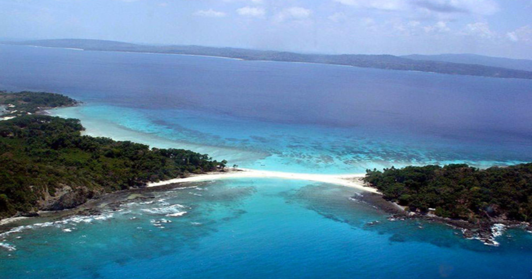 Island Hopping to Ross & Smith Islands