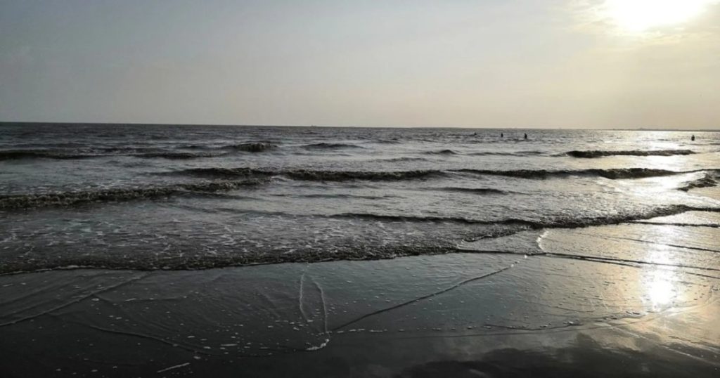 Dumas Beach, Gujarat