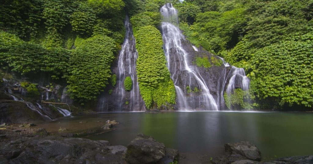 Banyumala Twin Waterfalls