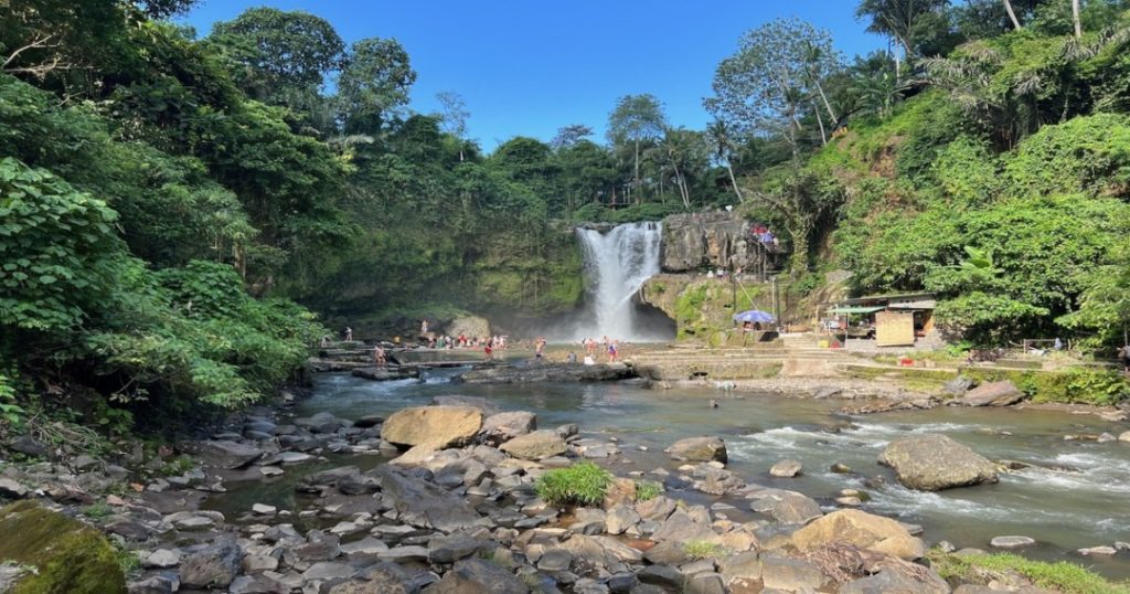 Nungnung Waterfall