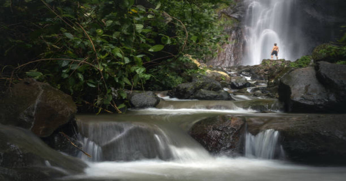 Yeh Mempeh Waterfall