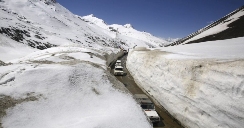 Zoji-La (Kashmir-Ladakh)
