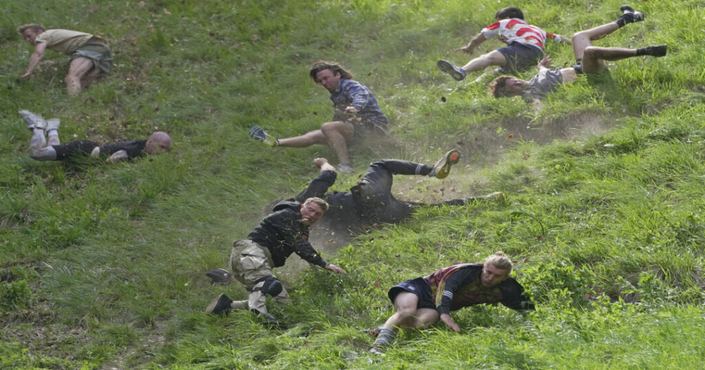 Cooper's Hill Cheese-Rolling 