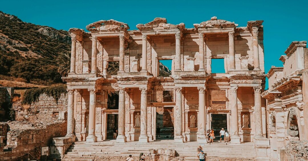 10 Lost Cities Around the World Every Traveler Should Visit