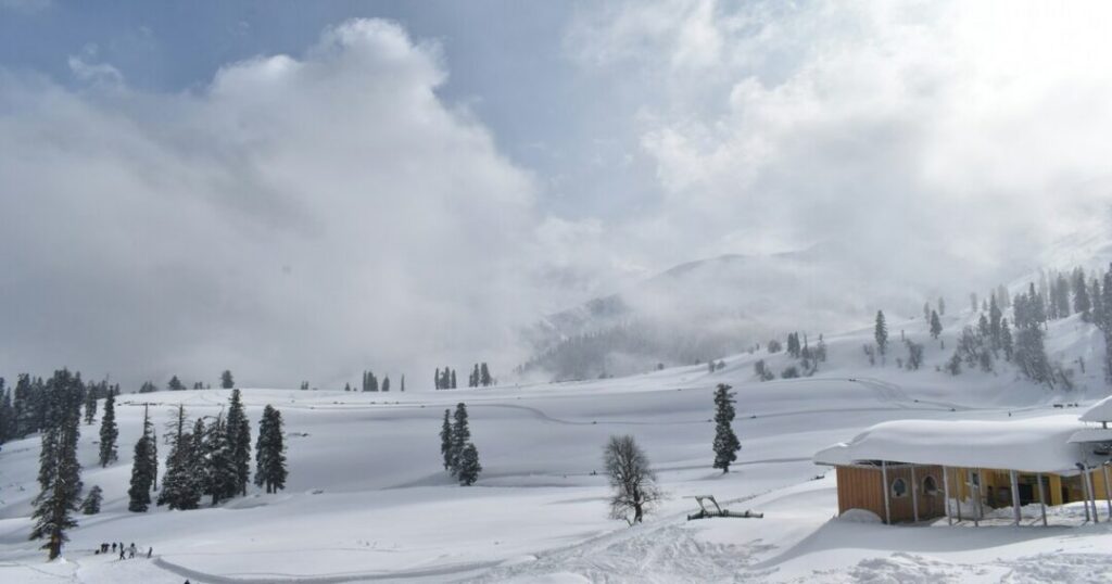 Best Time to Visit the Coldest Places in India