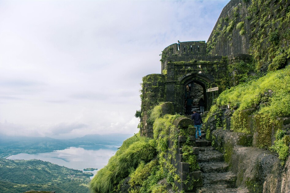 Lohagad Fort Trek Difficulty 
