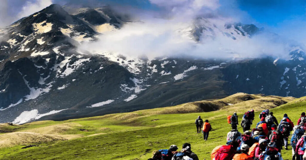 Sar Pass trek