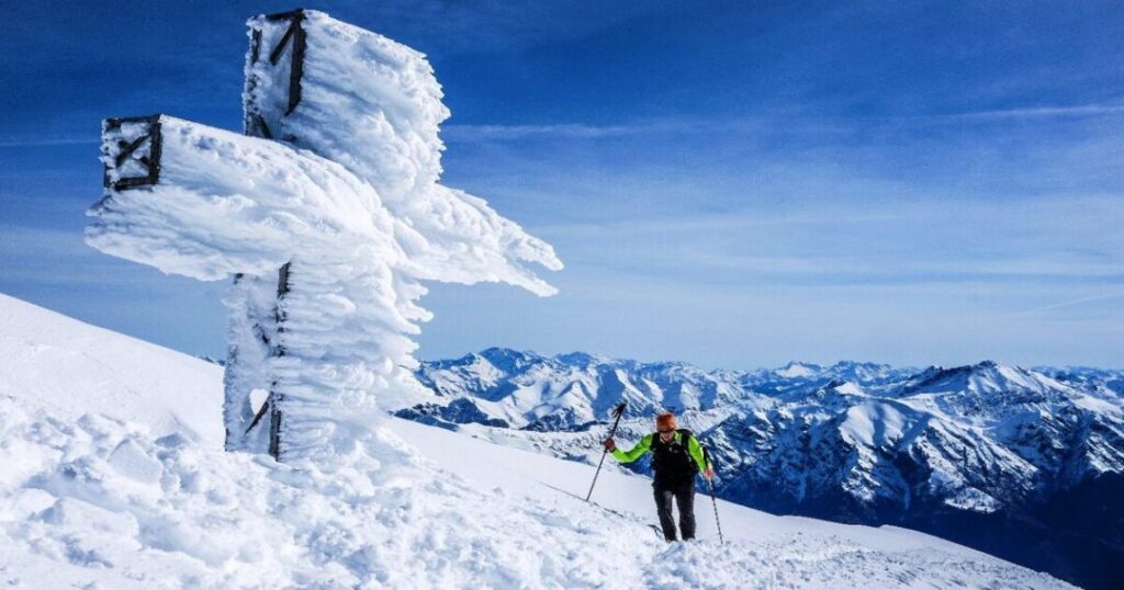 Sar Pass trek