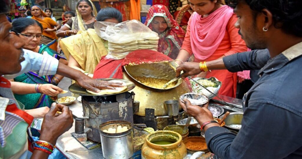 Best Street Food Places in Delhi 