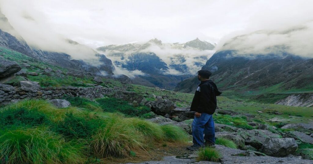 How long is the Valley of Flowers Trek?
