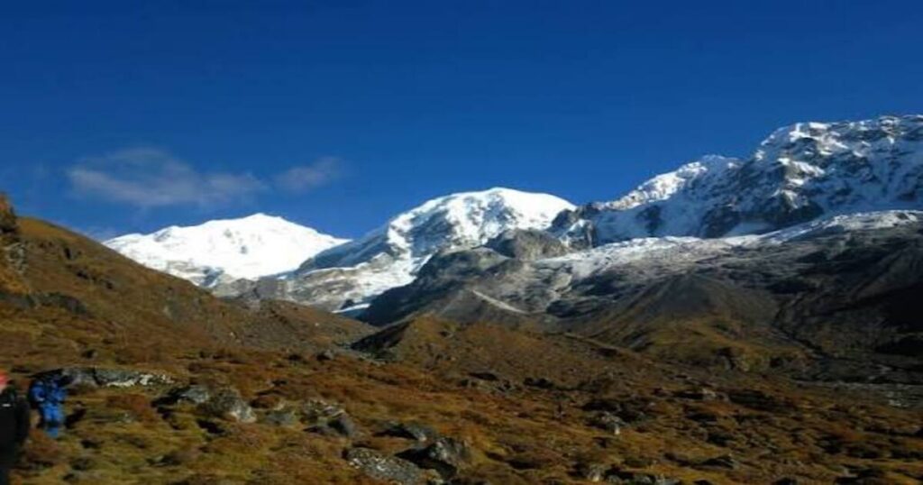 Dzongri Trek Itinerary 