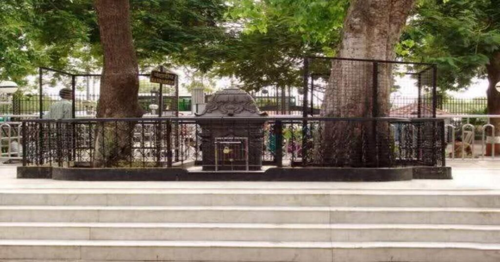 Lendi Baug