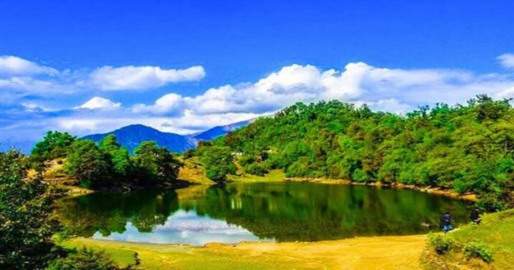 Deoria Tal Trek