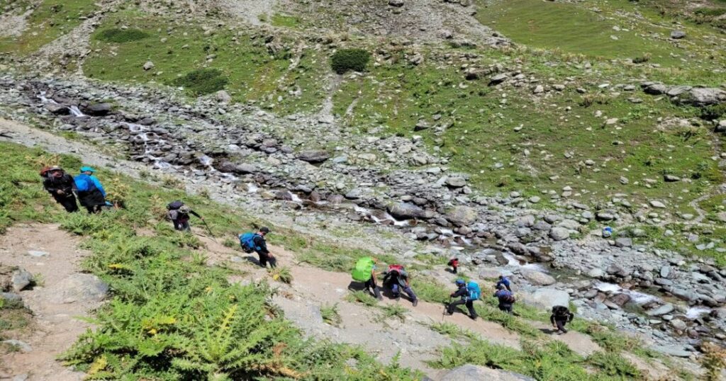 Best Time for Bhrigu Lake Trek