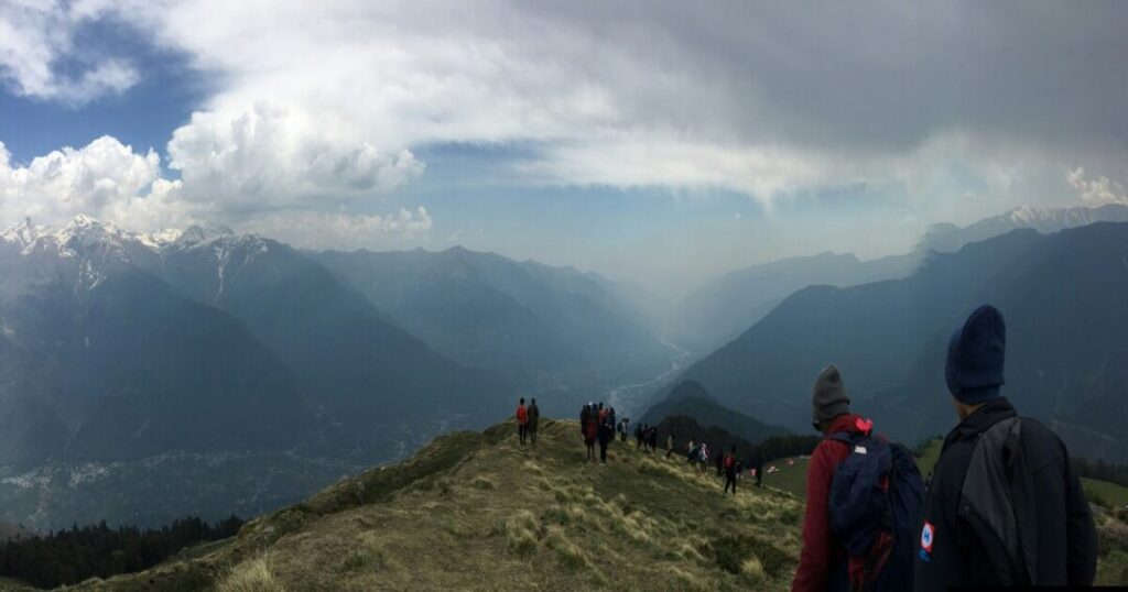 Deoria Tal Trek