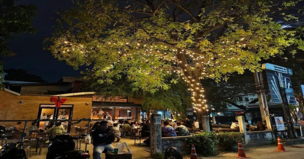 Chiang Mai Night Bazaar & Nimman Road
