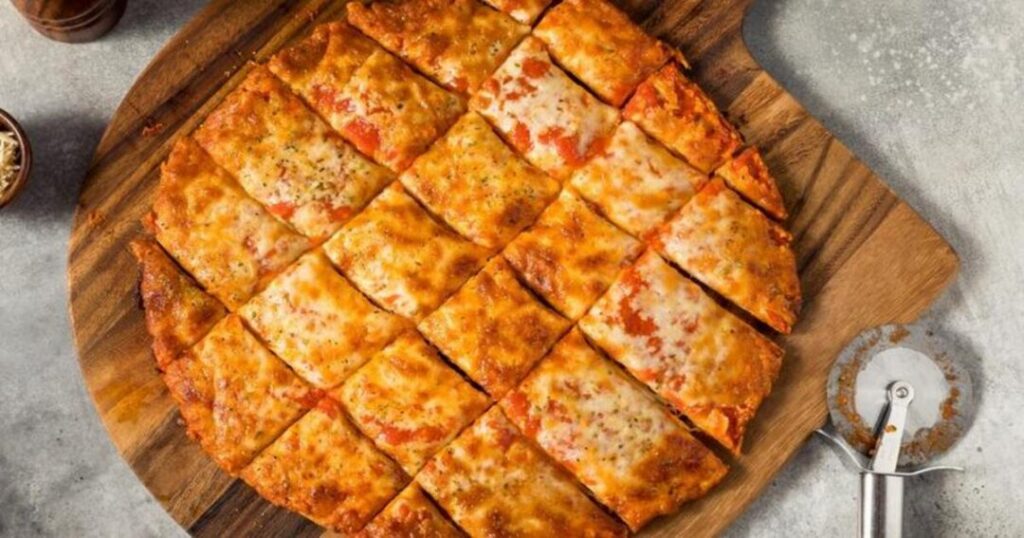 Chicago Tavern-Style Pizza 