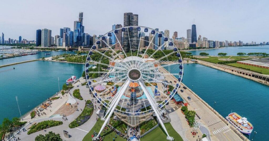 Chicago tourist attractions - Navy Pier ferris wheel