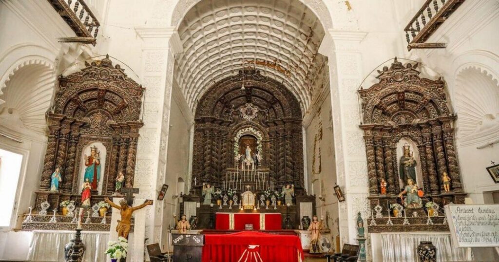 Diu: St. Paul's Church & Panikotha