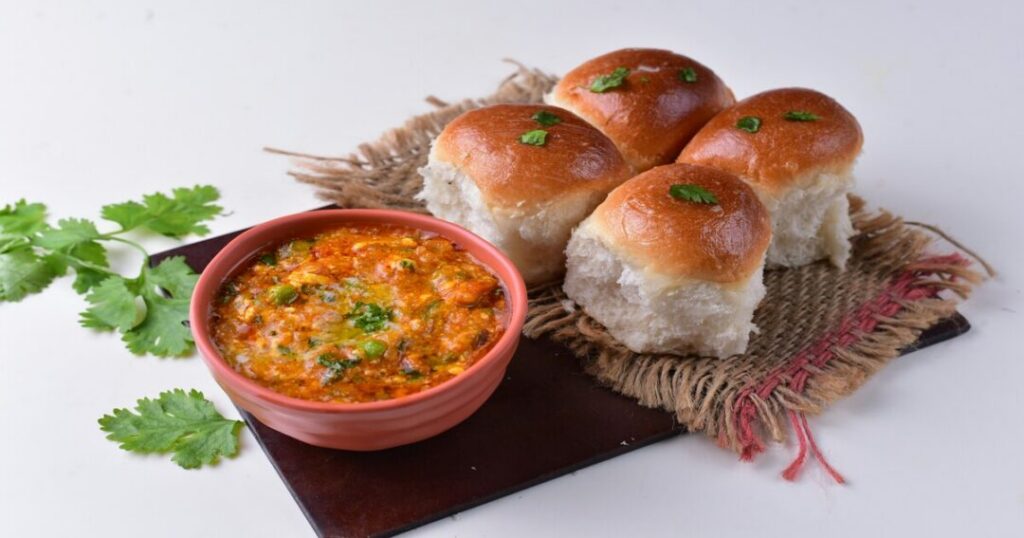 Kheema Pav