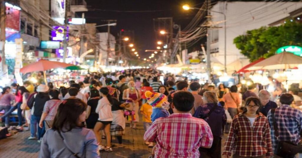 Sunday Walking Street