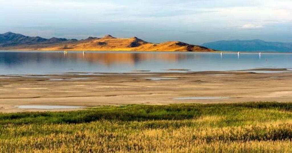 The Great Salt Lake (USA) 