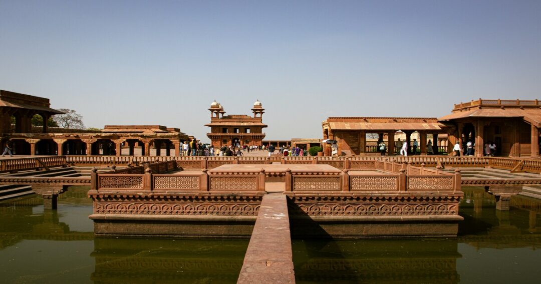 Top 10 Places to Visit in Agra