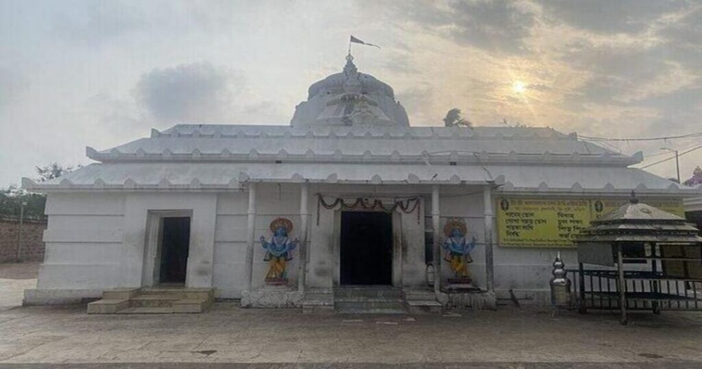 Puri: Alarnath Temple