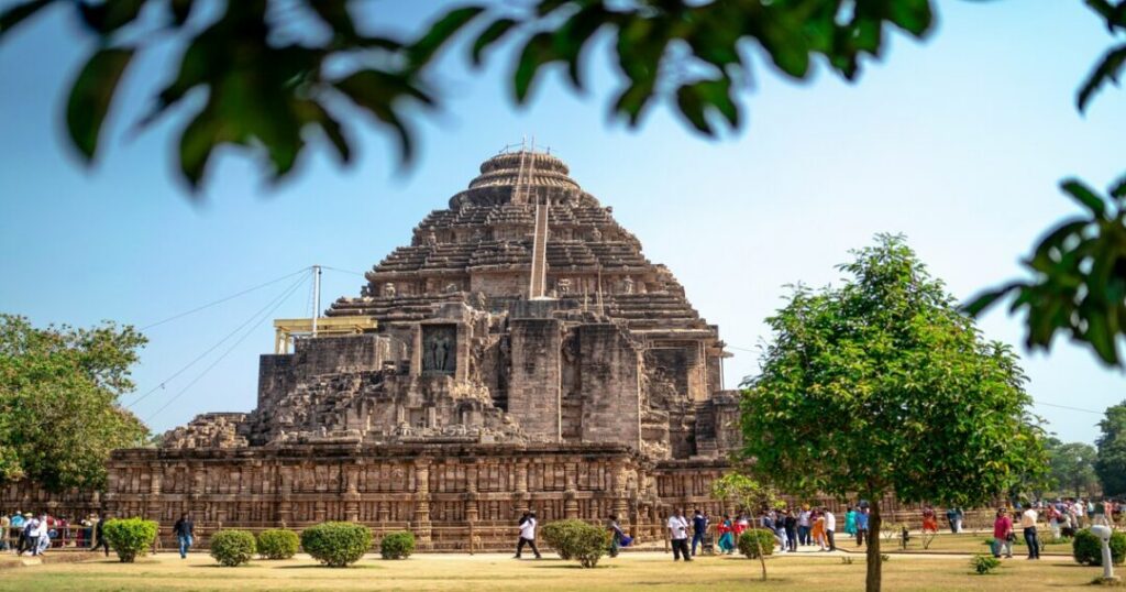 Near Puri: Konark Sun Temple