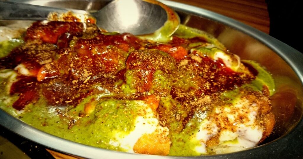 Best Chaat in Vrindavan: Aloo Tikki, Dahi Bhalla