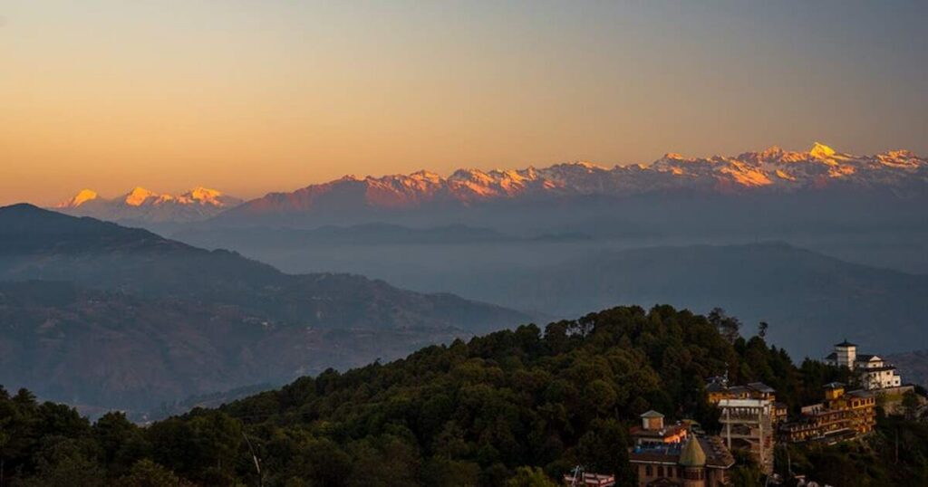 Dhanaulti: Himalayan Viewpoints