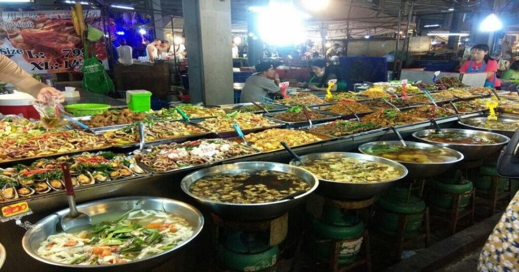 Pattaya Street Food at Thepprasit Night Market