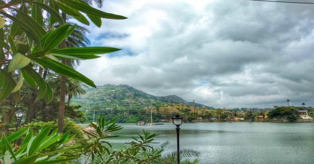 Nakki Lake Mount Abu boating sunset