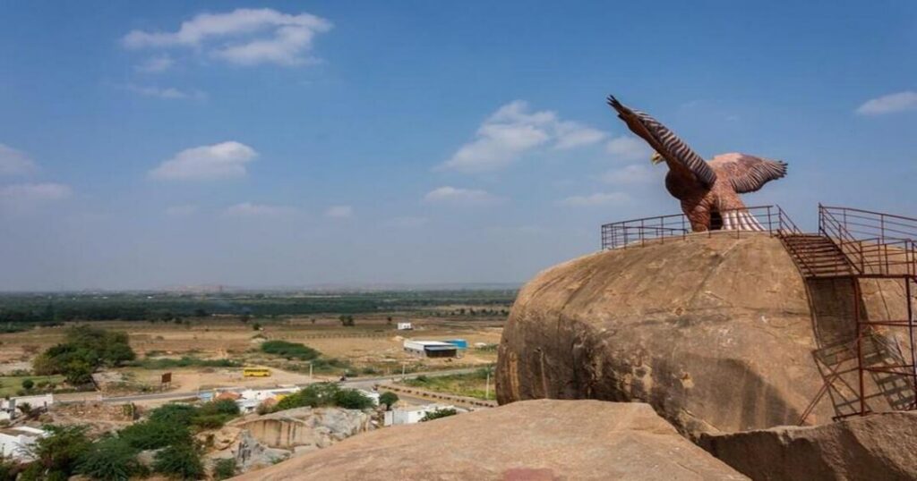 The Lepakshi Eagle Statue: Where Ancient Legend Meets a Modern Landmark