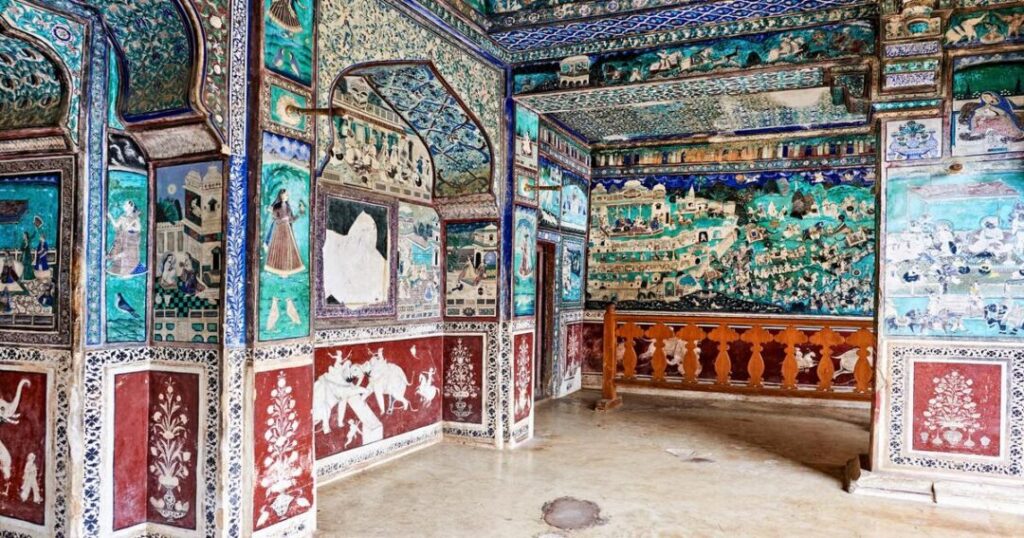 Places to See in Rajasthan Beyond the Big Four: Bundi's Painted Palace