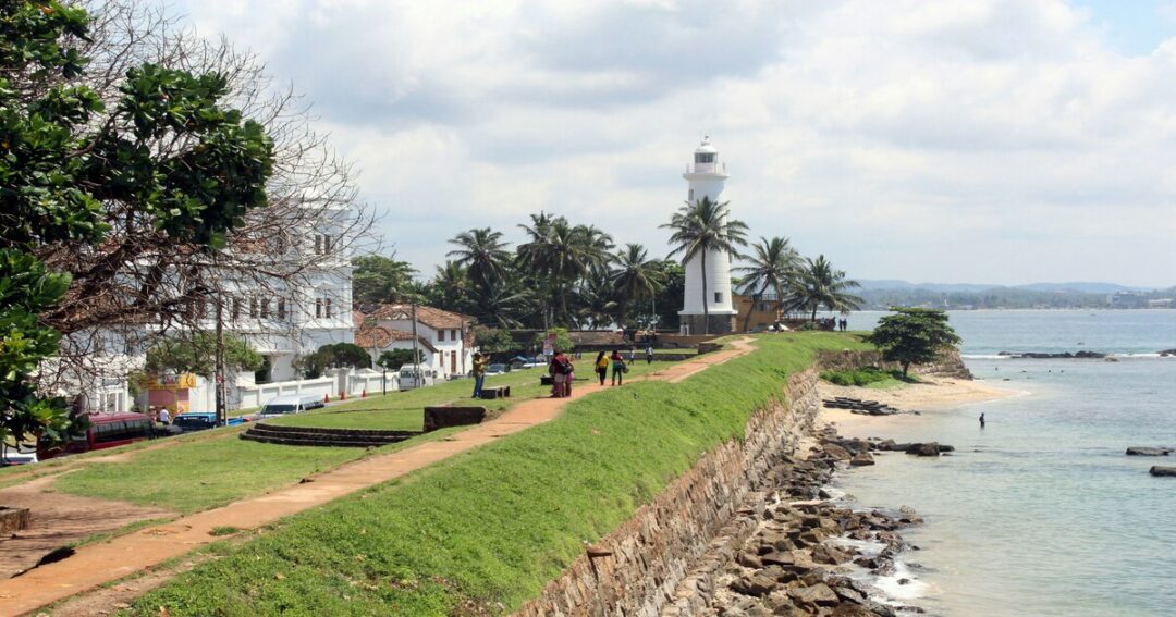 things to do in galle fort ramparts sunset