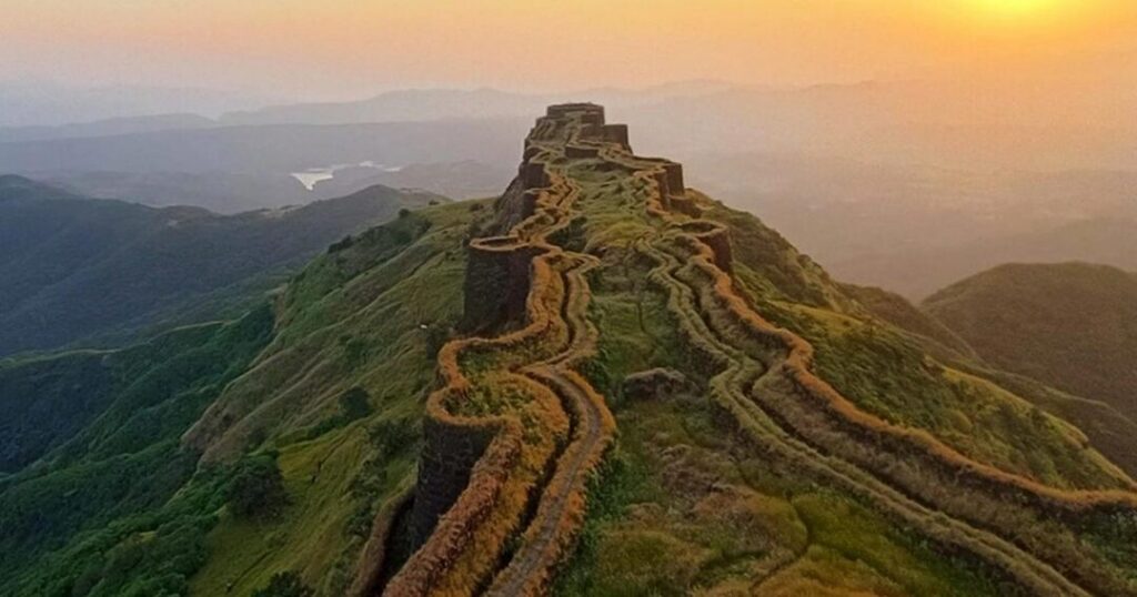 Torna Fort Trek