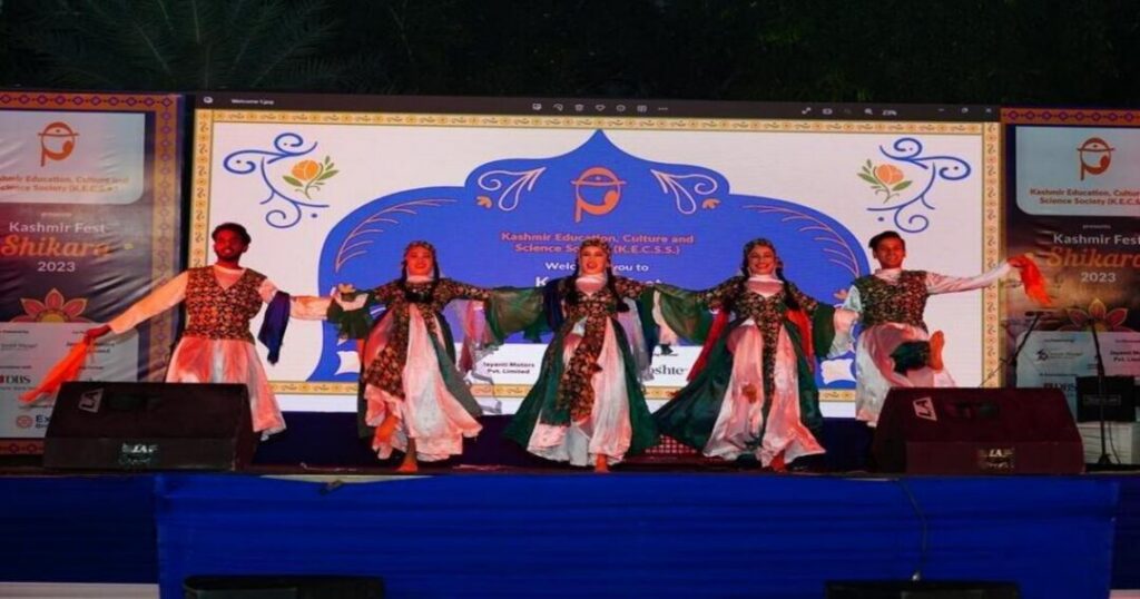 Feastivals in Jammu and Kahmir: Lohri