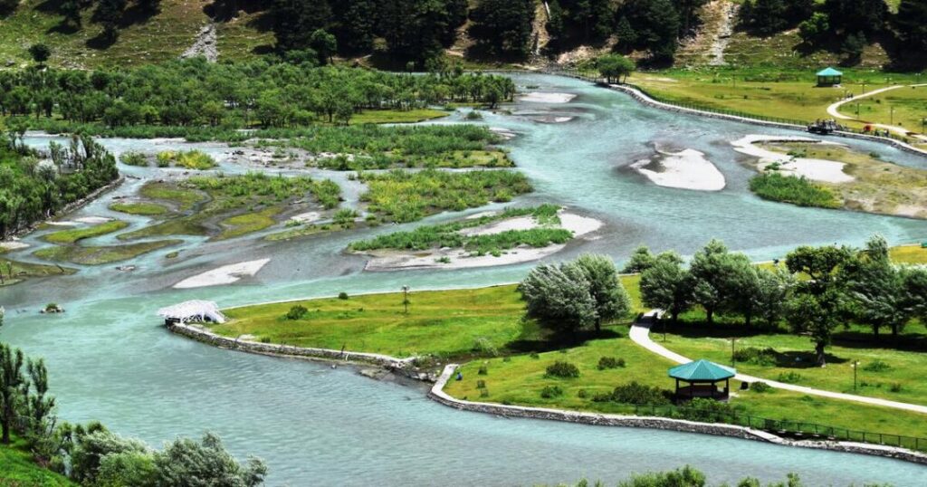 Gulmarg-Picnic at Ningle Nallah and Drung Waterfall
