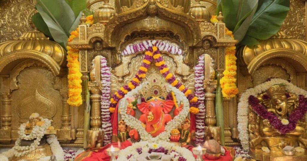 Siddhivinayak Temple: A Permanent Shrine That Peaks During Ganeshotsav