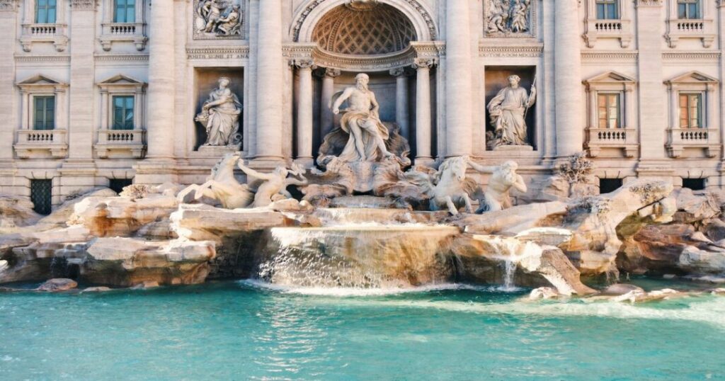 Rome: Trevi Fountain