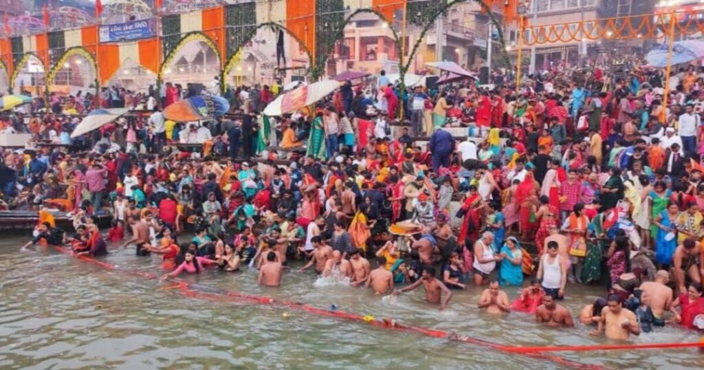 Dev Deepawali 2026: A Kartik Snan at Dawn
