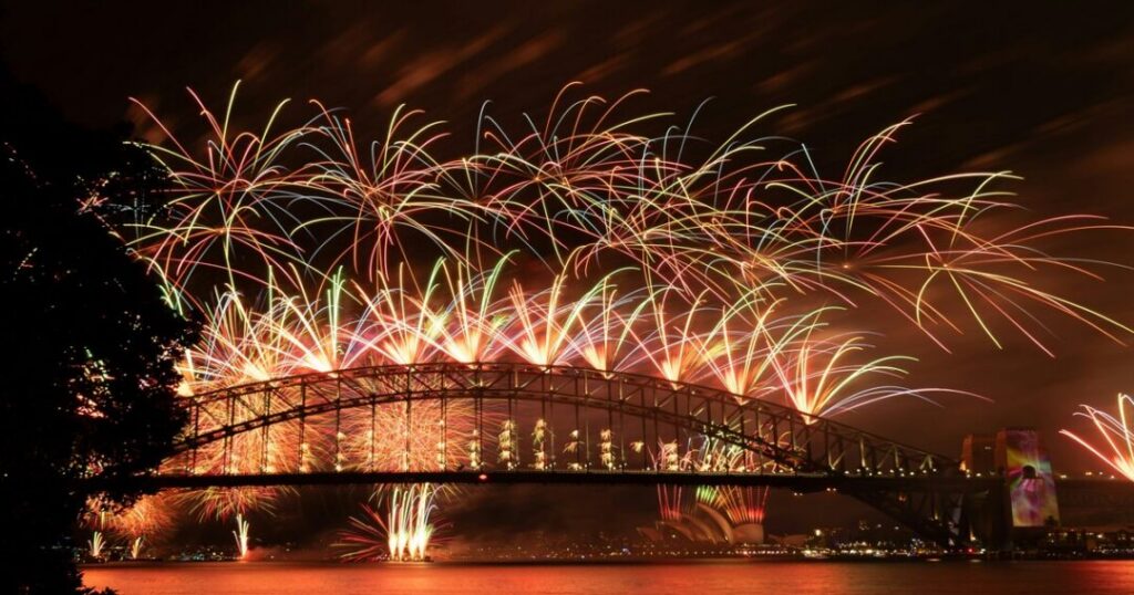 Sydney: Harbour, Beaches and Fireworks