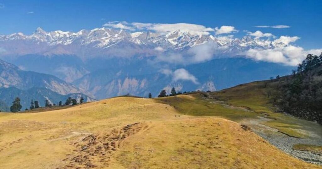 Dayara Bugyal Trek