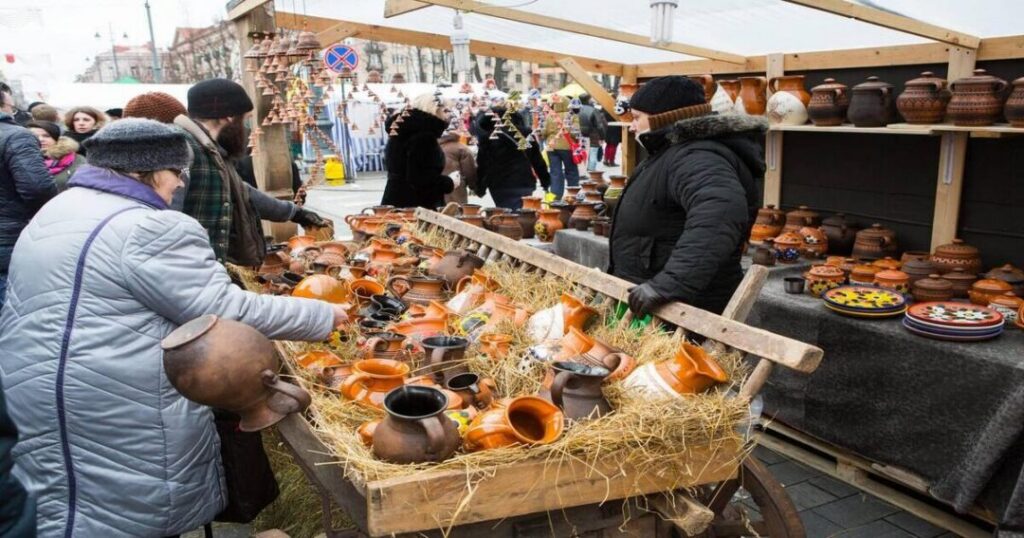 Lithuania: Kaziuko mugė (St. Casimir's Fair)