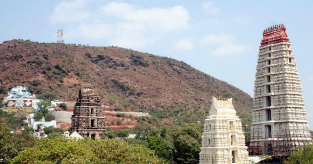 Mangalagiri's Lakshmi Narasimha Temple